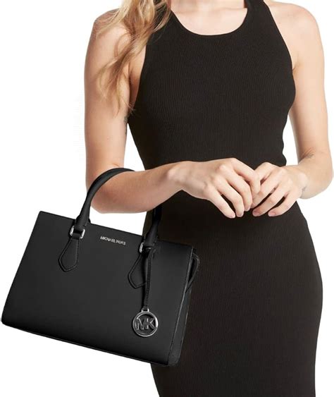 michael kors nerenin ürünü|michael kors handbags.